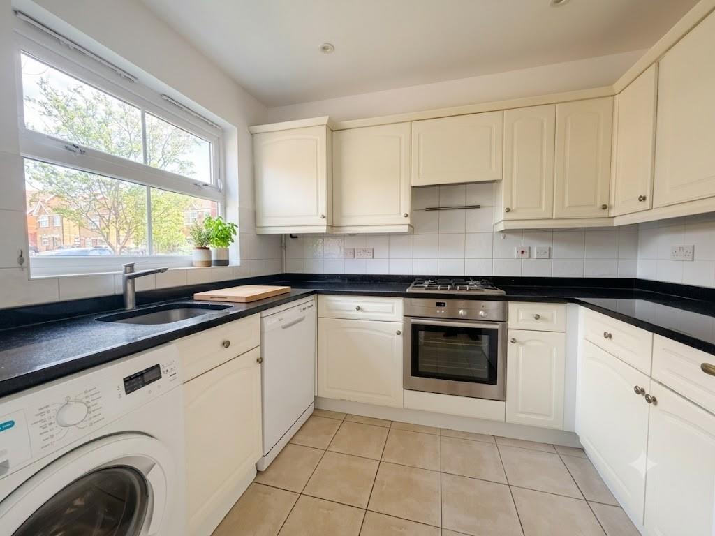 Colenso Drive, Mill Hill, NW7, London